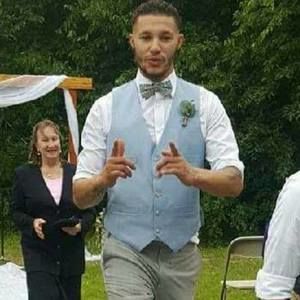 Meet your Posher, Travis